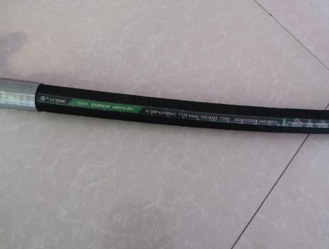Advantages and Disadvantages of Hydraulic Hoses