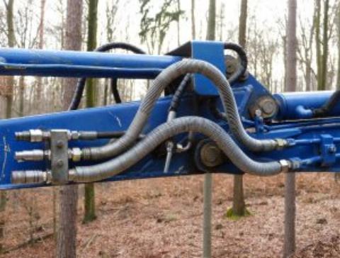 Precautions for using API well control hoses