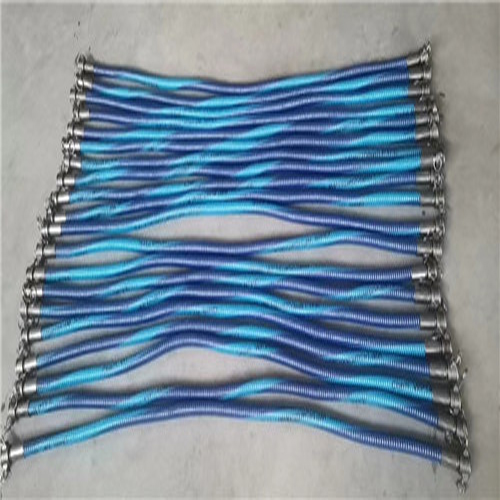 Enhanced oil and heat resistance inner rubber layer of rubber hose suitable for diesel and mineral o